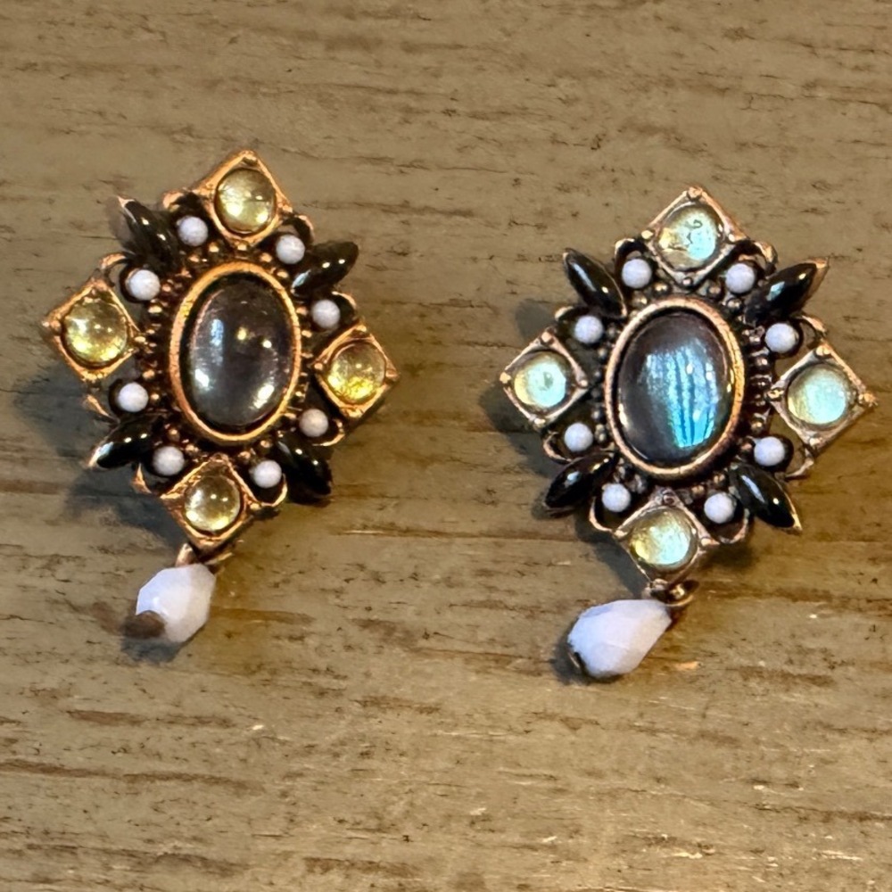 Michal Golan Victorian Style Stud Earrings Gold Tone Iridescent Stone Crystal